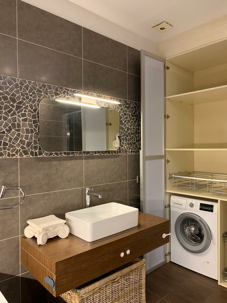 Продажа 3-комнатной квартиры в переулке Дунаева