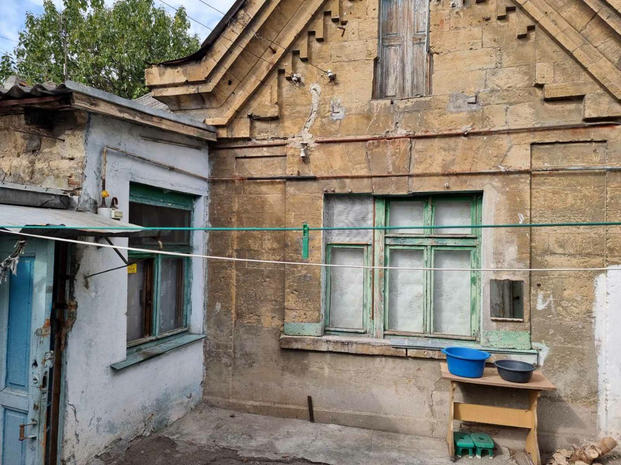 Продажа 1/3 дома по улице Вице-Адмирала Азарова 12