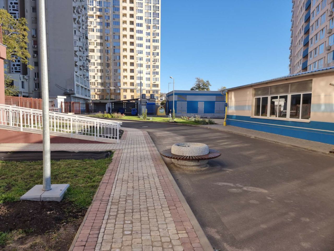 Продажа коммерческого помещения в ЖК