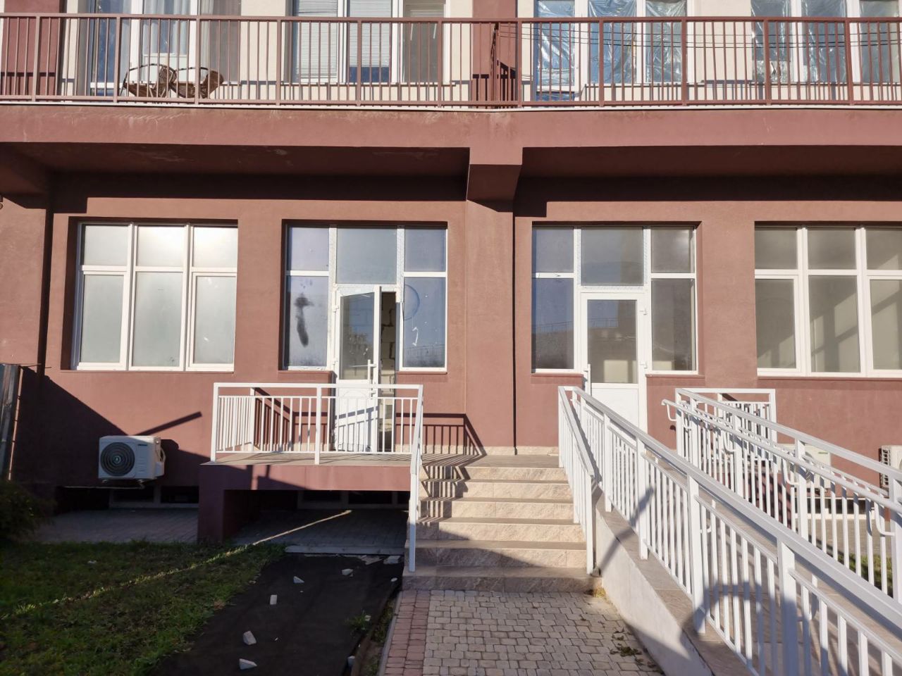 Продажа коммерческого помещения в ЖК 