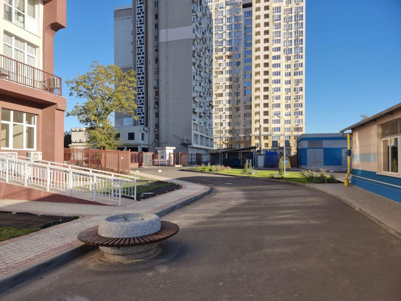 Продажа коммерческого помещения в ЖК