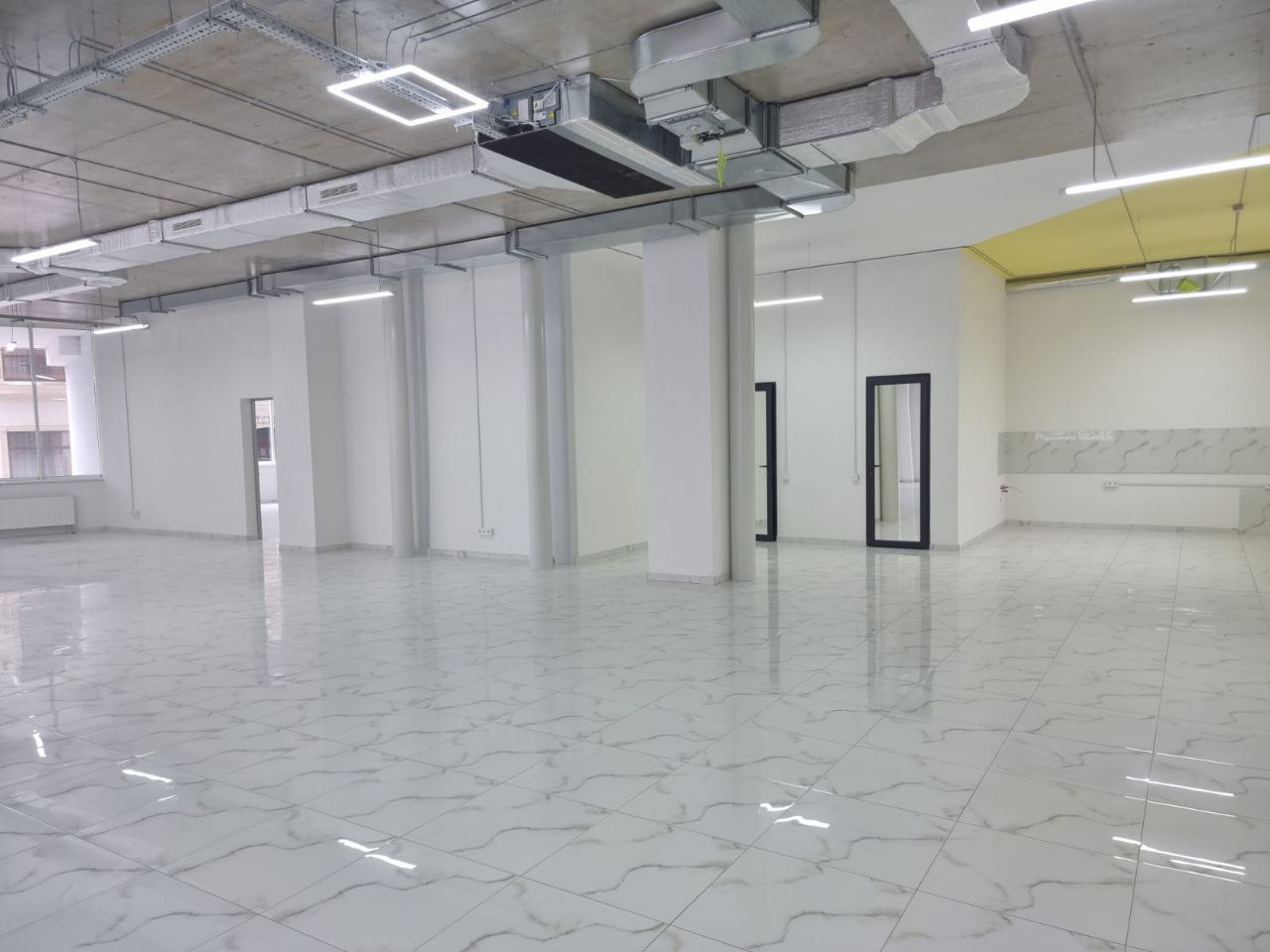 Продажа коммерческого помещения в ЖК