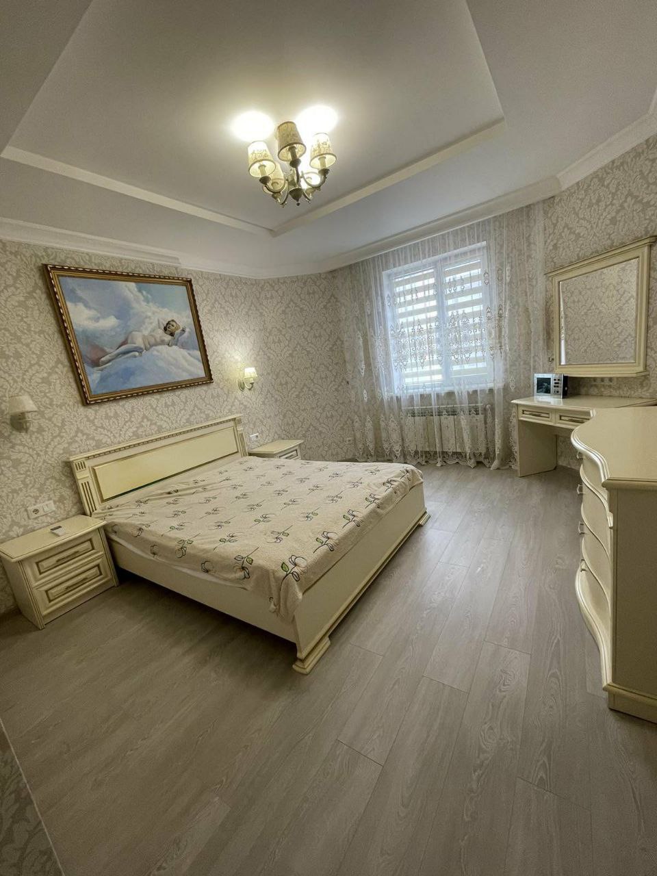 Продажа 2-комнатной квартиры в ЖК