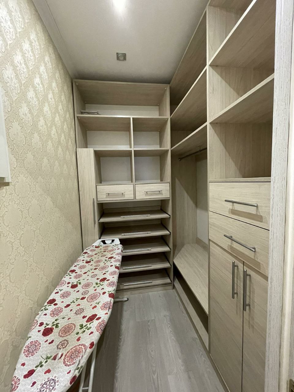 Продажа 2-комнатной квартиры в ЖК