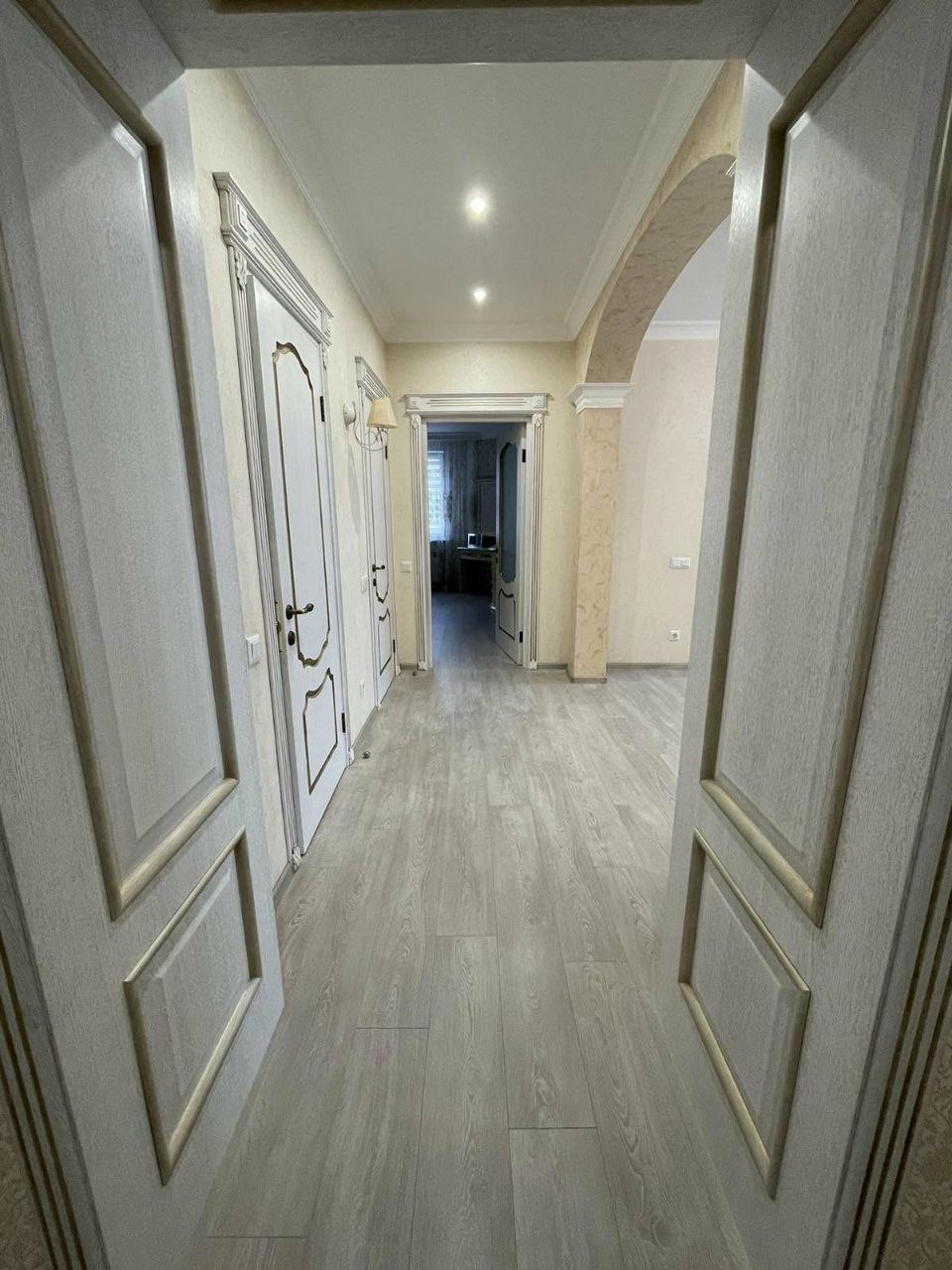 Продажа 2-комнатной квартиры в ЖК