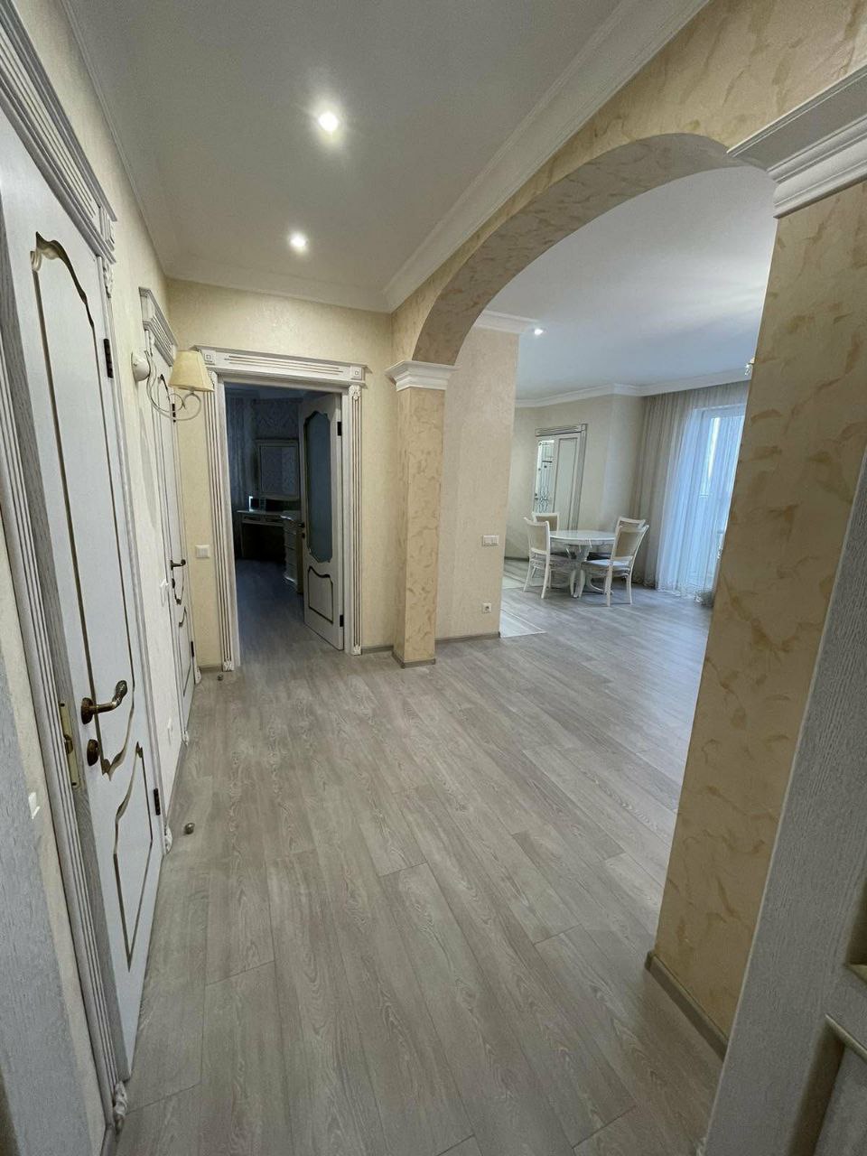 Продажа 2-комнатной квартиры в ЖК