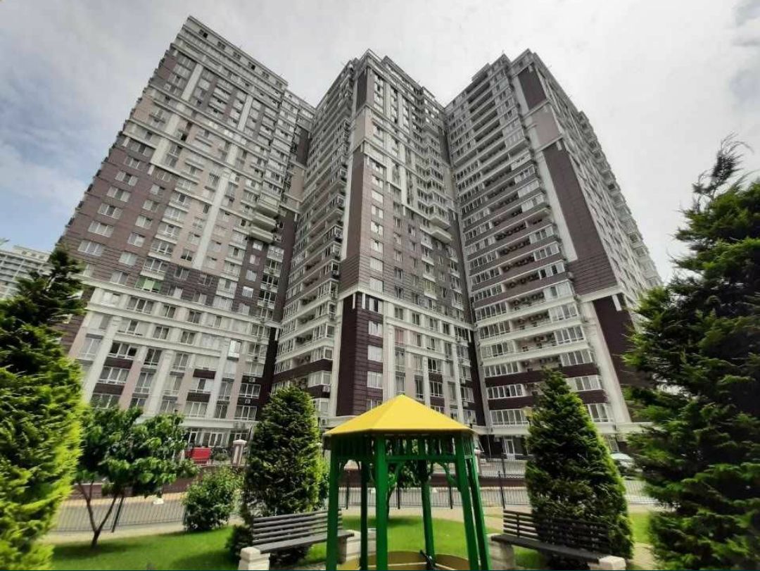 Продажа коммерческого помещения в ЖК