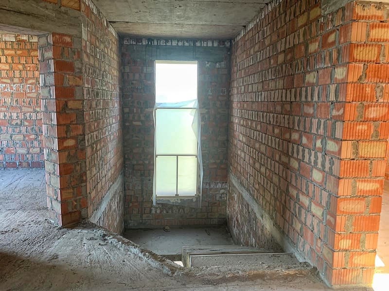 Дом из красного кирпича