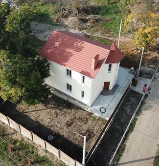 Дом в Червоном Хуторе