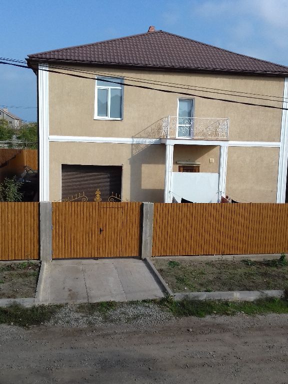 Продам дом в Червоном хуторе