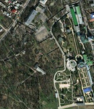 Участок в районе Успенского мужского монастыря